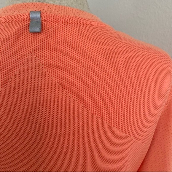DANSKIN Peach Tangerine Tri Color Perforated Detail L Sleeve Flatter Fit M - Picture 5 of 13